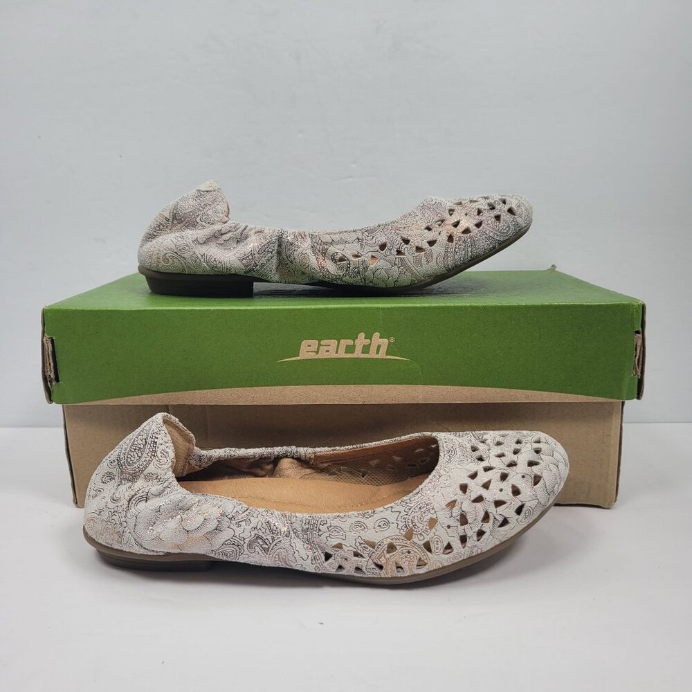 Earth Breeze Women's Off White Printed Leather Ballet Flats US Size 5.5B